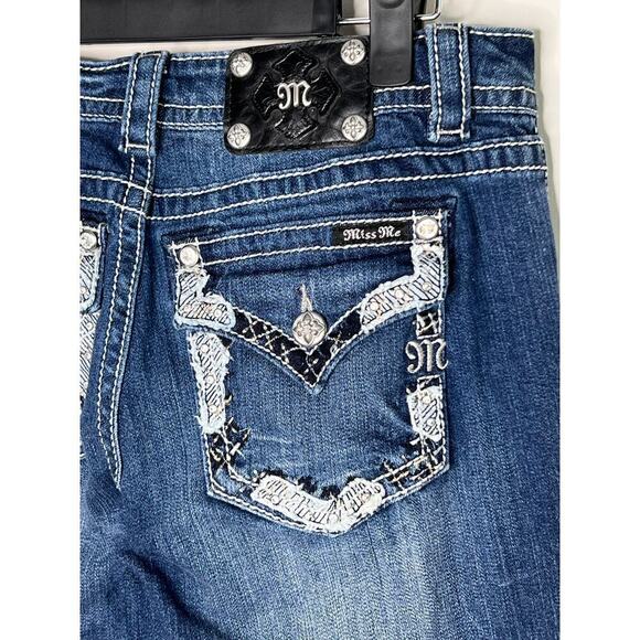 Miss Me Vintage Jeans Relaxed Boot XP7547B Rhinestone Silver Embellished Pocket - Picture 3 of 10